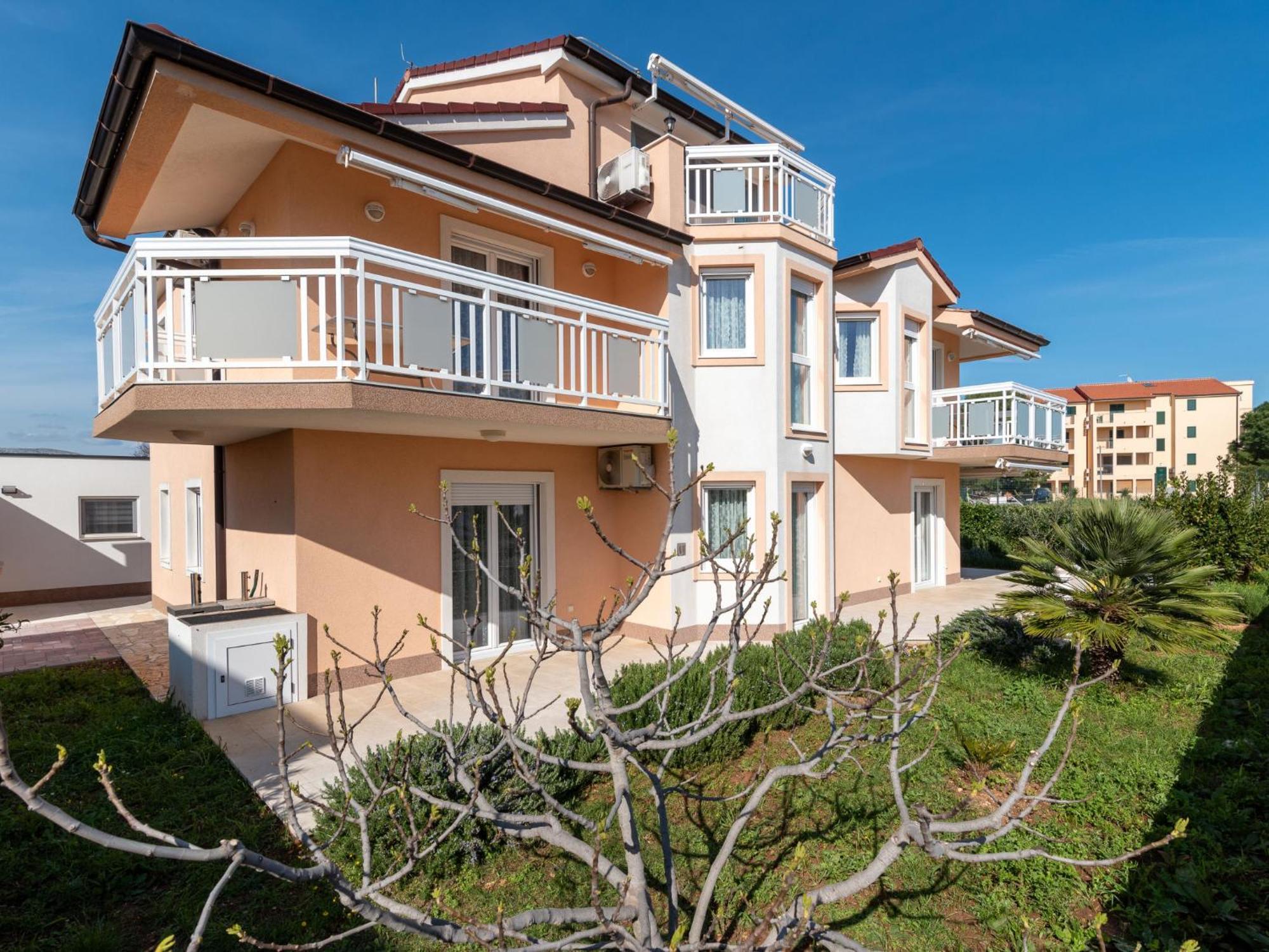 Apartment Villa Nikaroni-1 By Interhome Trogir Exterior photo